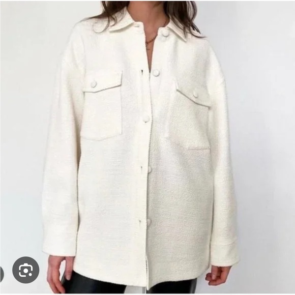 Aritzia Jackets & Blazers - NWT Aritzia Babaton Joan shirt jacket size 2 around a medium-larger in white
